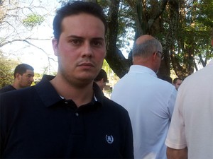 Publicitário Gabriel Lalli comprou o apartamento no Parque Jambeiro e pariticipou em outros cinco protestos (Foto: Anaísa Catucci/ G1) Publicitário Gabriel Lalli comprou o apartamento no Parque Jambeiro e pariticipou em outros cinco protestos (Foto: Anaísa Catucci/ G1)