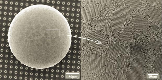 À esquerda, a microbola; à direita, a superfície em detalhes, com os 'gomos' da bola (Foto: Álvaro Marín/Divulgação)