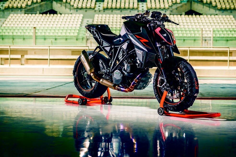 KTM 1290 Super Duke R (Foto: Divulgação)