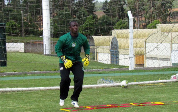 Goleiro Glaysson é um dos desfalques da Caldense (Foto: Assessoria de Imprensa Caldense/Priscila Loiola)