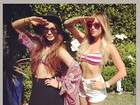 Vanessa Hudgens e Ashley Tisdale posam de barriga de fora