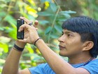 Índios usam smartphones para proteger a floresta do desmatamento
