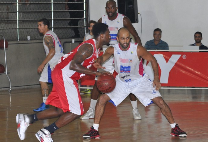 NBB 2013/14: Espírito Santo x Basquete Cearense (Foto: Marcos Fernandez/A Gazeta)