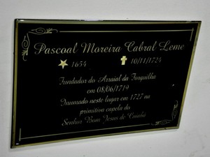 Fundador, bandeirante Pascoal Moreira Cabral foi o primeiro a ser sepultado na cripta. (Foto: Renê Dióz/G1)