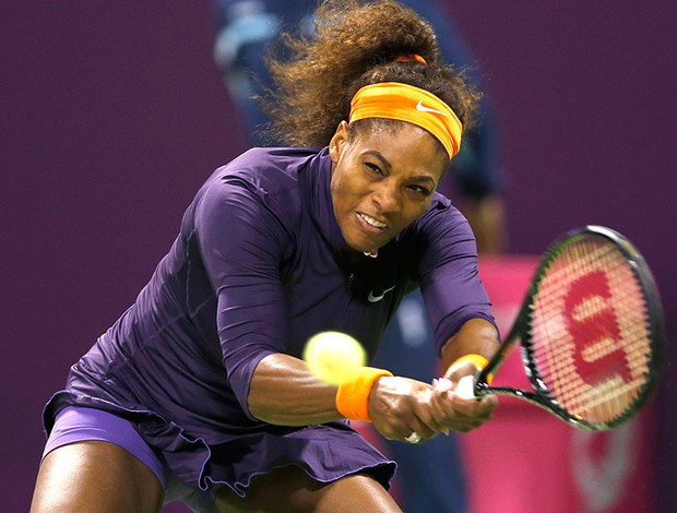 Serena Williams tênis contra Urszula Radwanska no Qatar (Foto: Reuters)