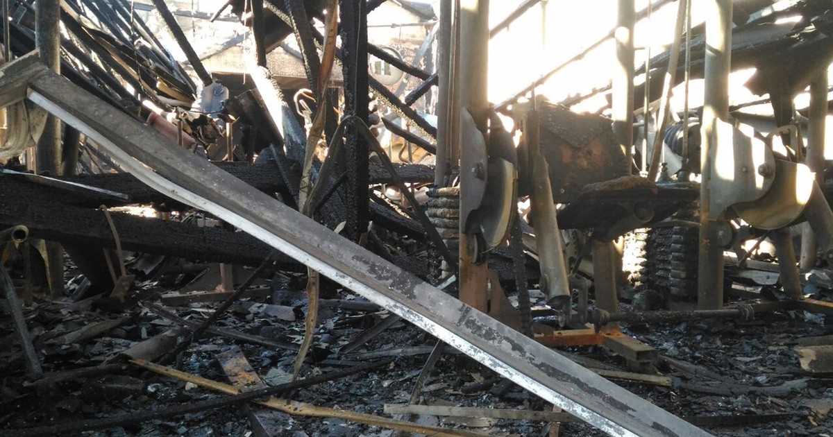 G1 - Incêndio destrói academia de ginástica em Mogi das Cruzes ... - Globo.com