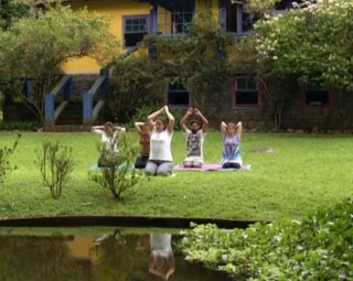 'Yoga e Harmonia' acontece no Parque Tobogã (Foto: Reprodução/ TV Rio Sul)