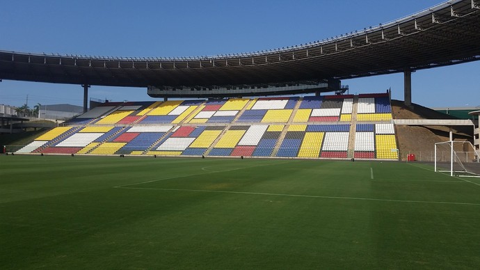 Estádio Estadual Kleber Andrade, em Cariacica (Foto: Sidney Magno Novo/GloboEsporte.com)