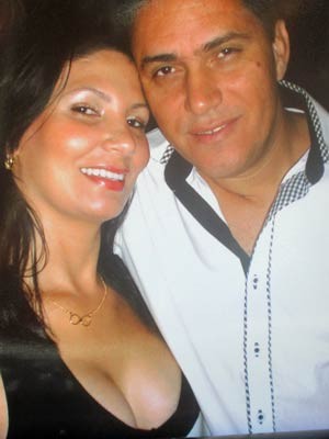 Em imagem de arquivo, Angelita Pinto ao lado do marido (Foto: Reprodução/Arquivo Pessoal)