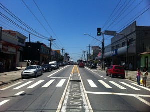 Avenida Mateo Bei, em São Mateus; região encabeça ranking de roubos e furtos de carros e é a segunda em veículos recuperados (Foto: Letícia Macedo/G1)