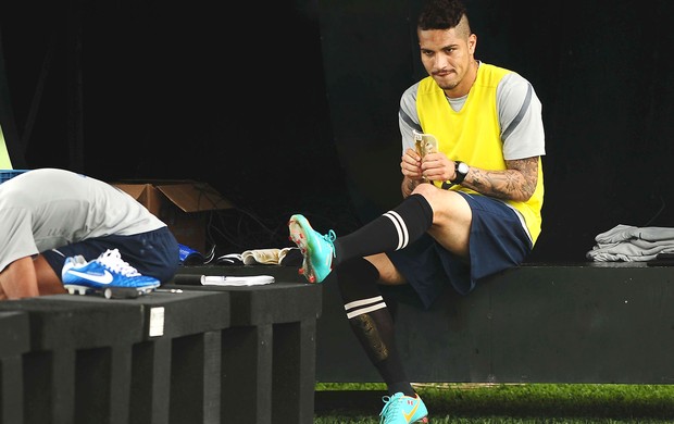 paolo guerrero corinthians treino (Foto: Marcos Ribolli / Globoesporte.com)