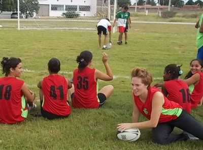 Meninas praticam rugby em Petrolina (Foto: Bartolomeu Barros/Arquivo pessoal)