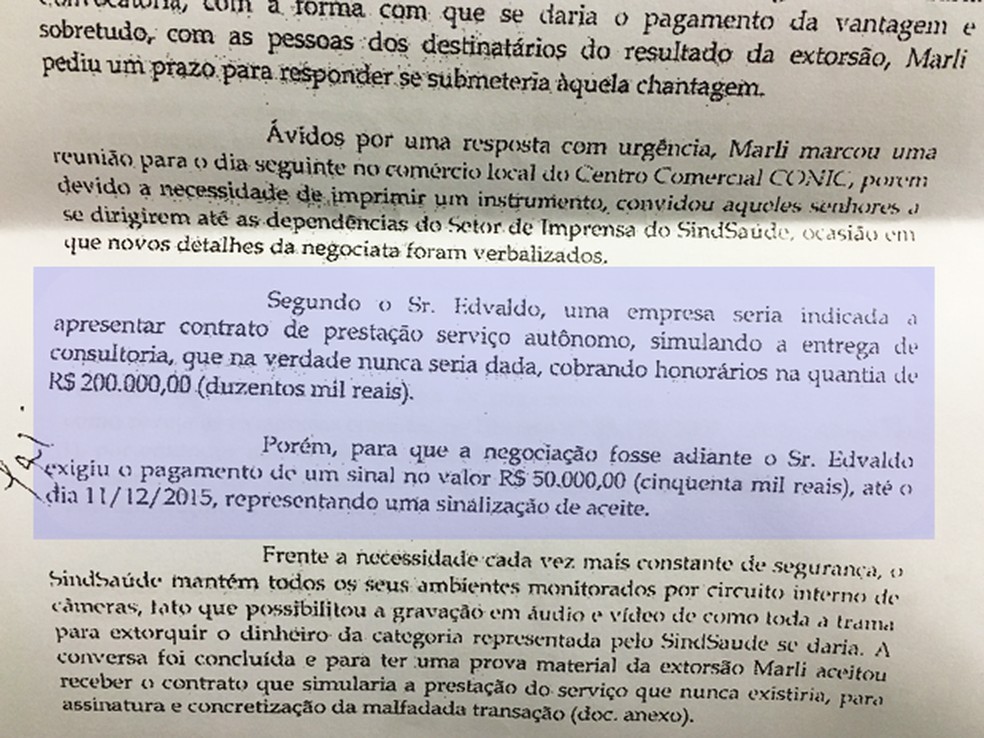 Trecho de denúncia apresentada por Marli Rodrigues ao GDF, em que relata cobrança de pagamento para liberação de verba sindical  (Foto: Reprodução)
