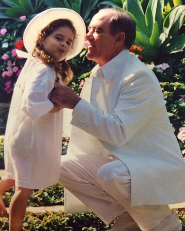 Lívian Aragão com o pai, Renato Aragão (Foto: Reprodução/Instagram)
