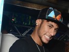 Sem Bruna Marquezine, Neymar curte baile funk carioca