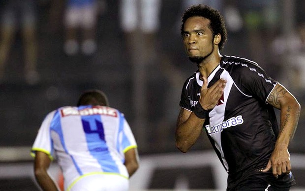 firme e 
forte (Marcelo Sadio / Site do Vasco)