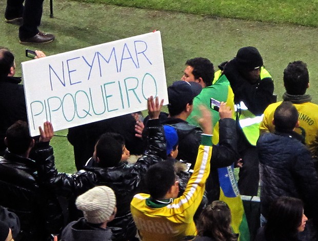 cartaz Neymar pipoqueiro jogo Seleção (Foto: Leandro Canônico)