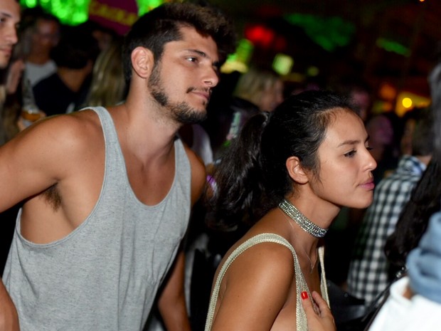 Bruno Gissoni e Yanna Lavigne em show na Zona Norte do Rio (Foto: Ari Kaye/ Divulgação)