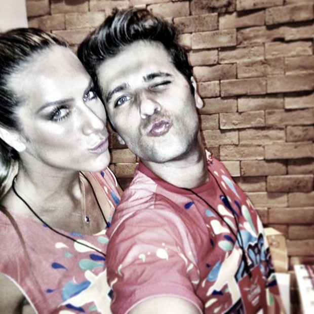 Giovanna Ewbank posta foto com Bruno Gagliasso (Foto: Instagram / Reprodução)