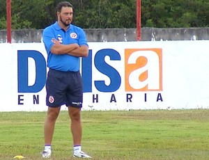 Roberto Fernandes - técnico do América-RN (Foto: Reprodução/Inter TV Cabugi)