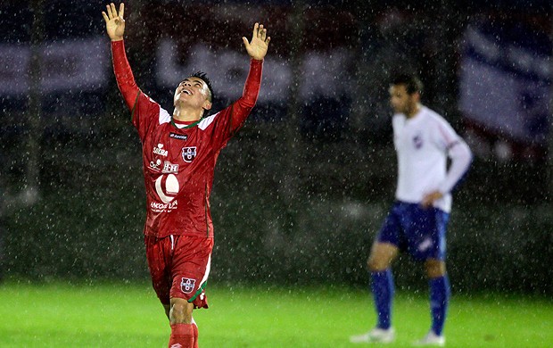 Jonny Uchuari, Nacional x LDU de Loja (Foto: Agência Reuters)