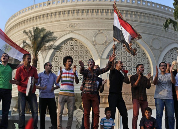 Manifestantes contra Morsi protestam no Egito (Foto: AP)