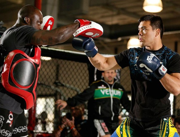 Melvin Manhoef e Lyoto Machida (Foto: Divulgação/UFC)
