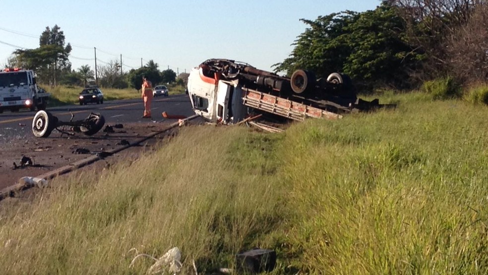Uma pessoa morreu e pelo menos três ficaram feridas (Foto: Divulgação)