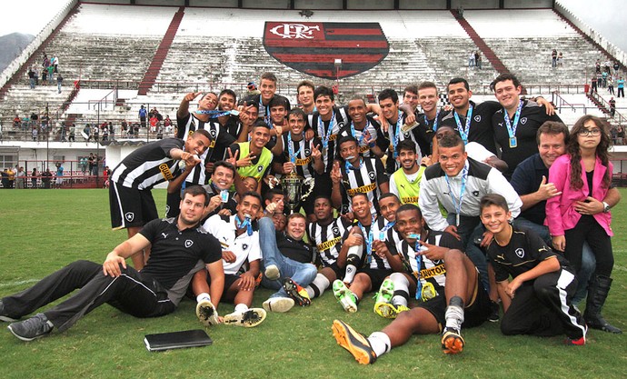 Botafogo campeão da Taça OPG (Foto: Vitor Silva / Ss Press)
