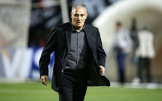 Tite jogo Corinthians e Grêmio (Foto: Marcos Ribolli / Globoesporte.com)