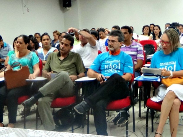 O tema foi debatido em reunião realizada em Cruzeiro do Sul  (Foto: Vanísia Nery/ G1)