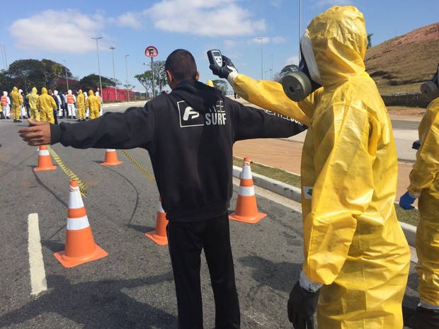 Militares utilizarão equipamento que detecta contaminação em caso de ataque (Foto: Will Soares/G1) Militares utilizarão equipamento que detecta contaminação em caso de ataque (Foto: Will Soares/G1)