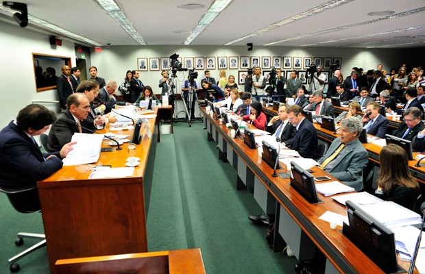 Reunião do ultimo de 12 de maio para apresentação de relatório na comissão especial da reforma política (Foto: Gabriela Korossy / Câmara dos Deputados)