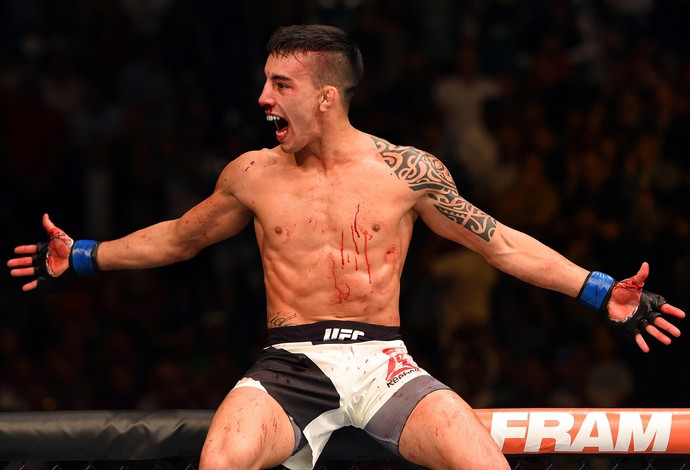 Thomas Almeida UFC 189 (Foto: Getty Images)