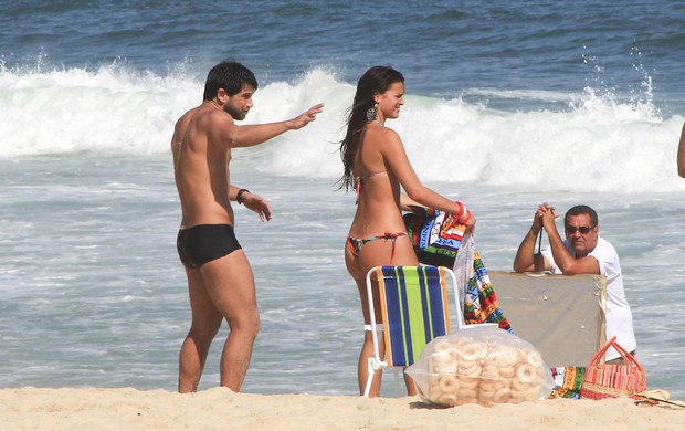 Bruna Marquezine grava "Salve Jorge" (Foto: Marcio Leão / AgNews) Bruna Marquezine grava "Salve Jorge" (Foto: Marcio Leão / AgNews)