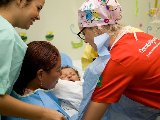 Operação atende crianças e adolescentes com fissuras labiopalatais (Foto: Divulgação/Operação Sorriso Brasil)