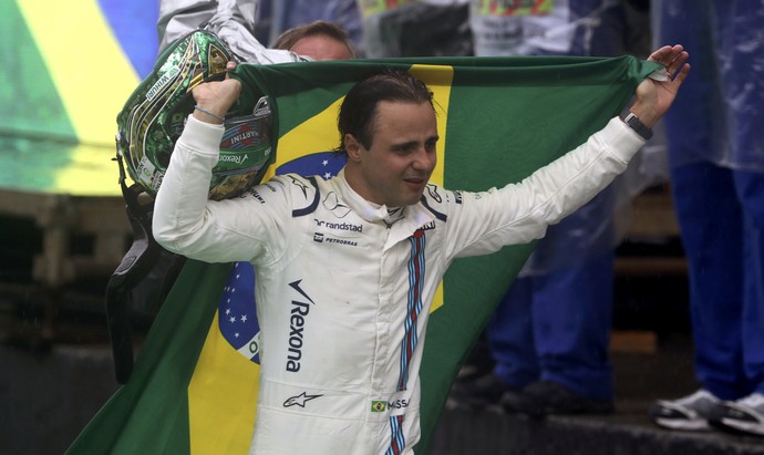 felipe massa bandeira do brasil corrida interlagos formula 1 (Foto: Reuters)