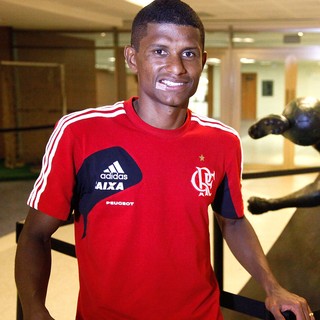 Márcio Araújo festeja vitória do Fla, mas lamenta situação do Palmeiras 