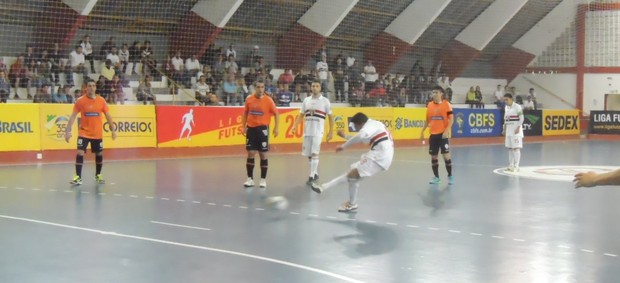 São Paulo/Suzano Carlo Barbosa Liga Futsal (Foto: Thiago Fidelix)