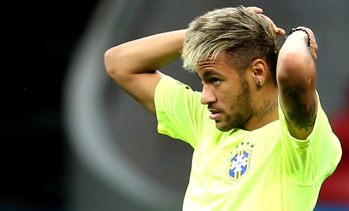 Neymar no treino da Seleção (Foto: Mowa Press)