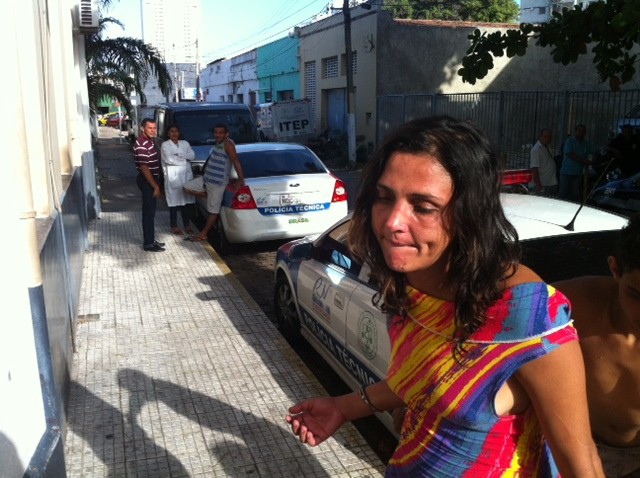 Josenilde Lopes de Mendonça encontrada pela PM (Foto: Anderson Barbosa/G1)