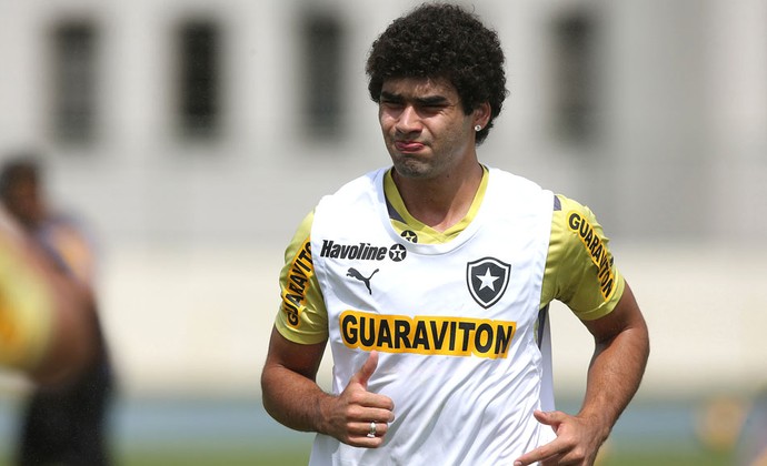 Bruno Mendes treino Botafogo engenhão (Foto: Satiro Sodré / SSPress) Bruno Mendes treino Botafogo engenhão (Foto: Satiro Sodré / SSPress)