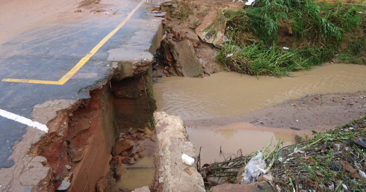 G1 Prefeitura de Capelinha decreta estado de emergência após forte chuva notícias em Vales
