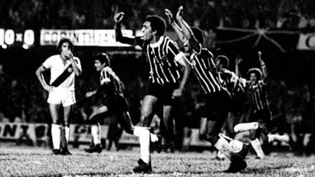 Ex-zagueiro do Corinthians campeão em 1977 morre no interior de SP