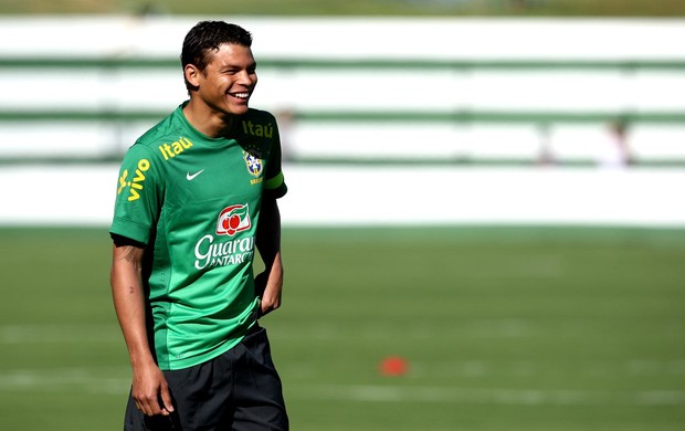 Thiago Silva brasil treino (Foto: Bruno Domingos / Mowa Press)