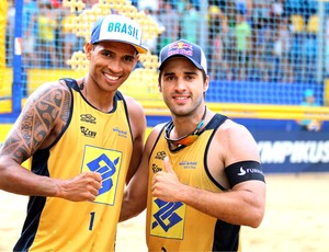 Bruno e Luciano, vôlei de Praia (Foto: Paulo Frank / CBV)