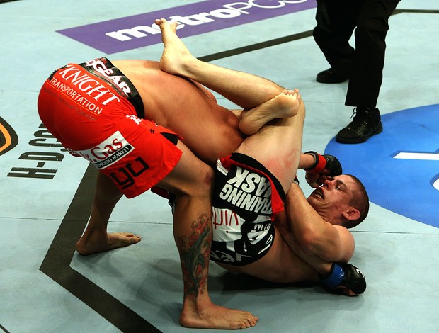 Joe Lauzon vence luta do UFC contra Jamie Varner (Foto: Getty Images)