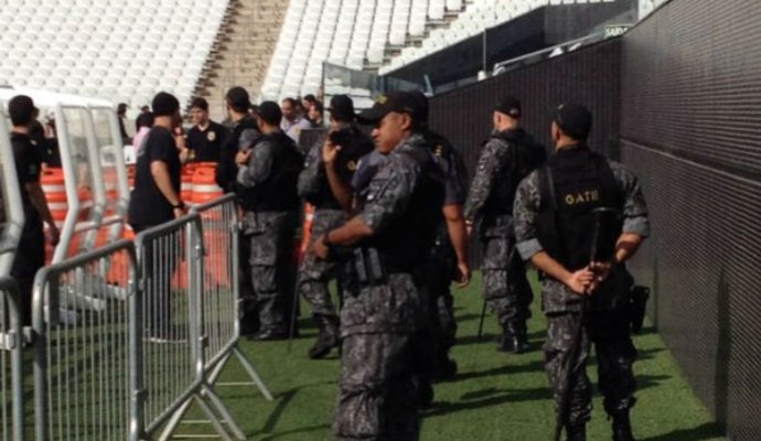 Esquadrão antibombas faz vistoria na Arena Corinthians