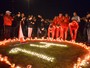 Luto: jogadores do Dínamo acendem velas em homenagem a Patrick Ekeng