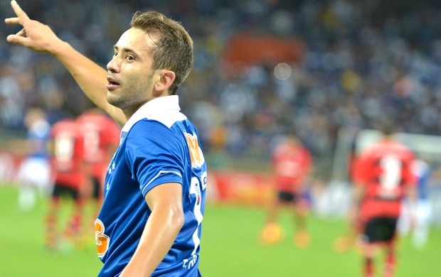 Everton Ribeiro Cruzeiro e Flamengo (Foto: Daniel Oliveira / Agência estado)